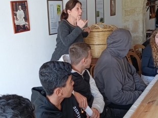 633755249 901451829460602 1513171312028993913 N